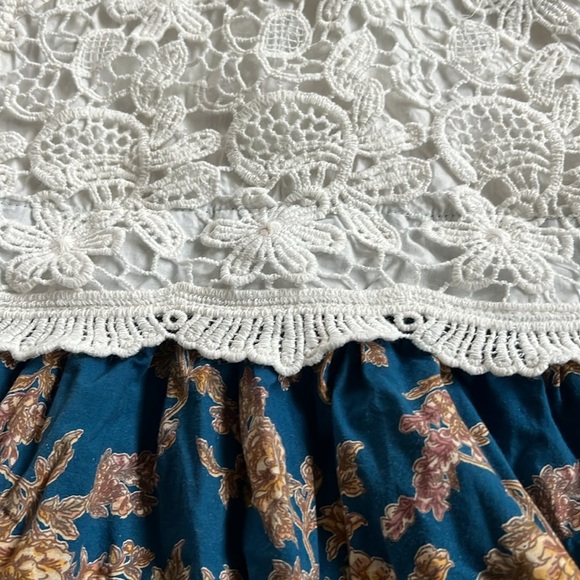 3/10 Sur La Table Child’s Apron OS Beautiful! - Picture 2 of 3